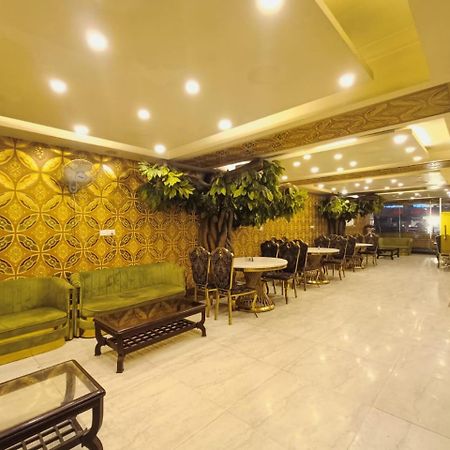 Hotel Waterfall Paschim Vihar Delhi Dış mekan fotoğraf